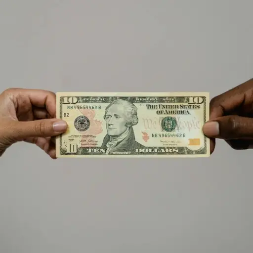 Deudores de bancos en Ecuador: ¿Qué es el anatocismo y por qué está prohibido en el país?