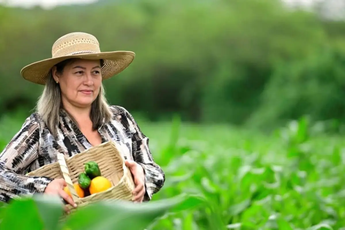Día de la Mujer: El rol de las mujeres rurales en Manabí y el avance educativo en las nuevas generaciones.