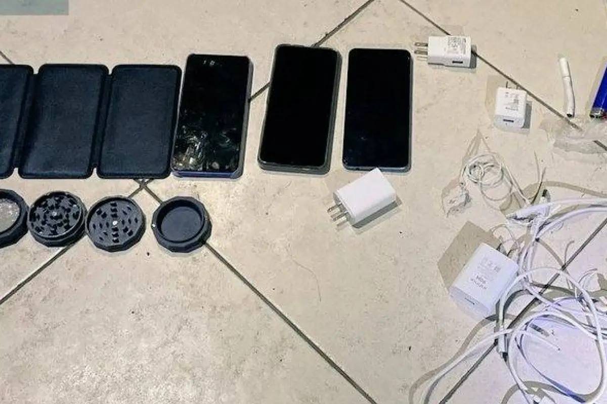 Santo Domingo requisas en la cárcel Bellavista dejan celulares y objetos prohibidos decomisados