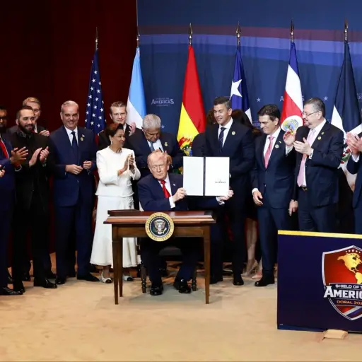 Trump anuncia en Miami una coalición militar de 17 países para combatir a los cárteles del narcotráfico