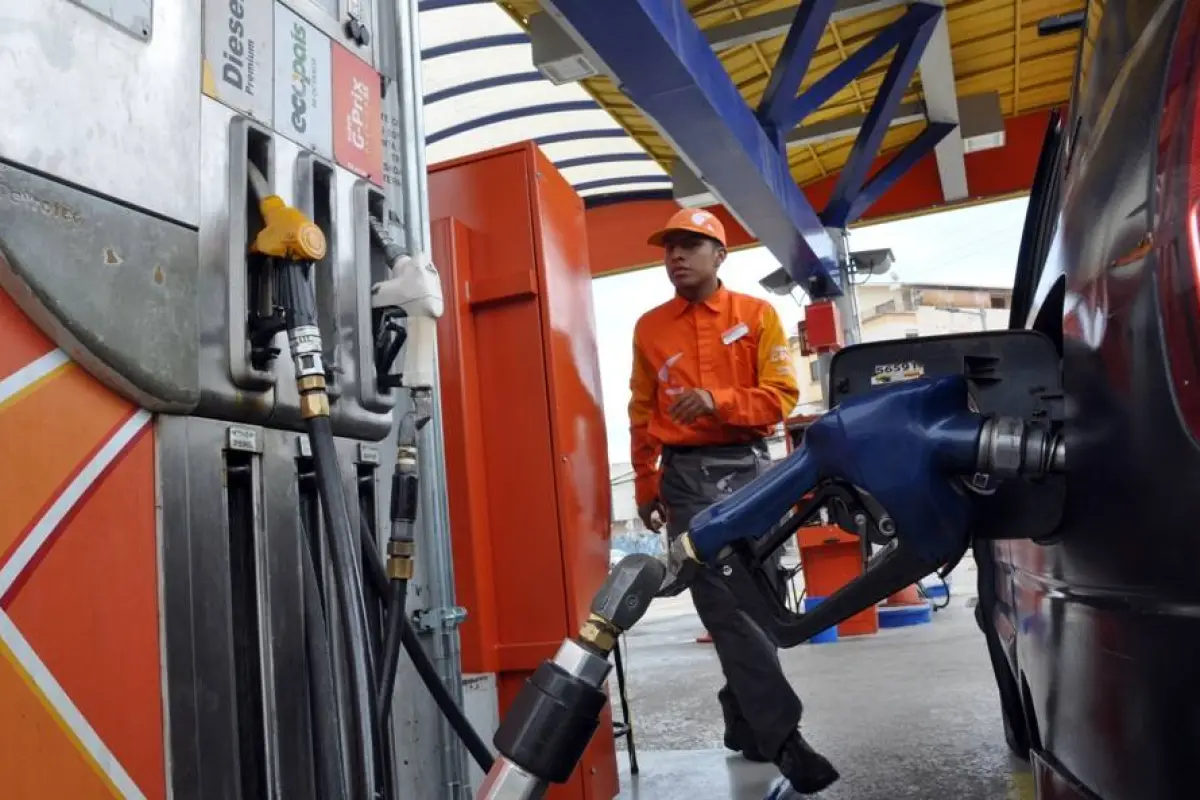 El precio de los combustibles cambiará en Ecuador este 12 de marzo