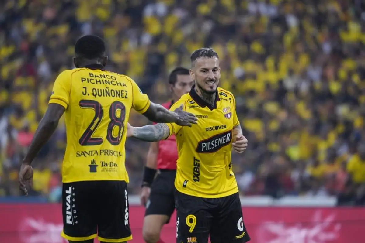Darío Benedetto marcó el gol del triunfo de Barcelona frente a Emelec en el clásico del Astillero