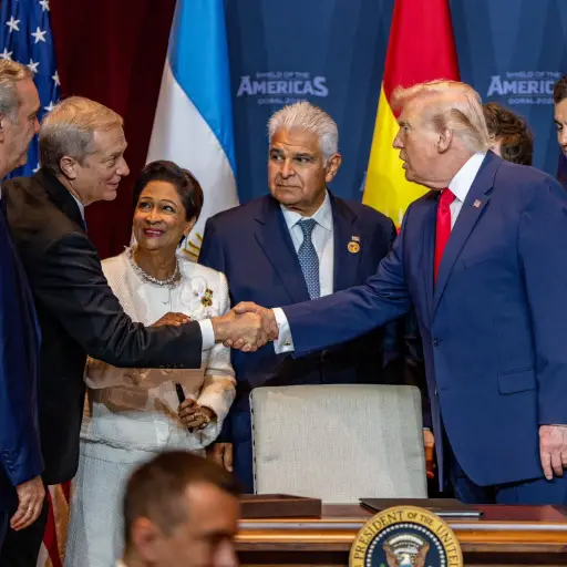 Kast alaba la política exterior de Trump para la región latinoamericana en una breve conversación en Miami