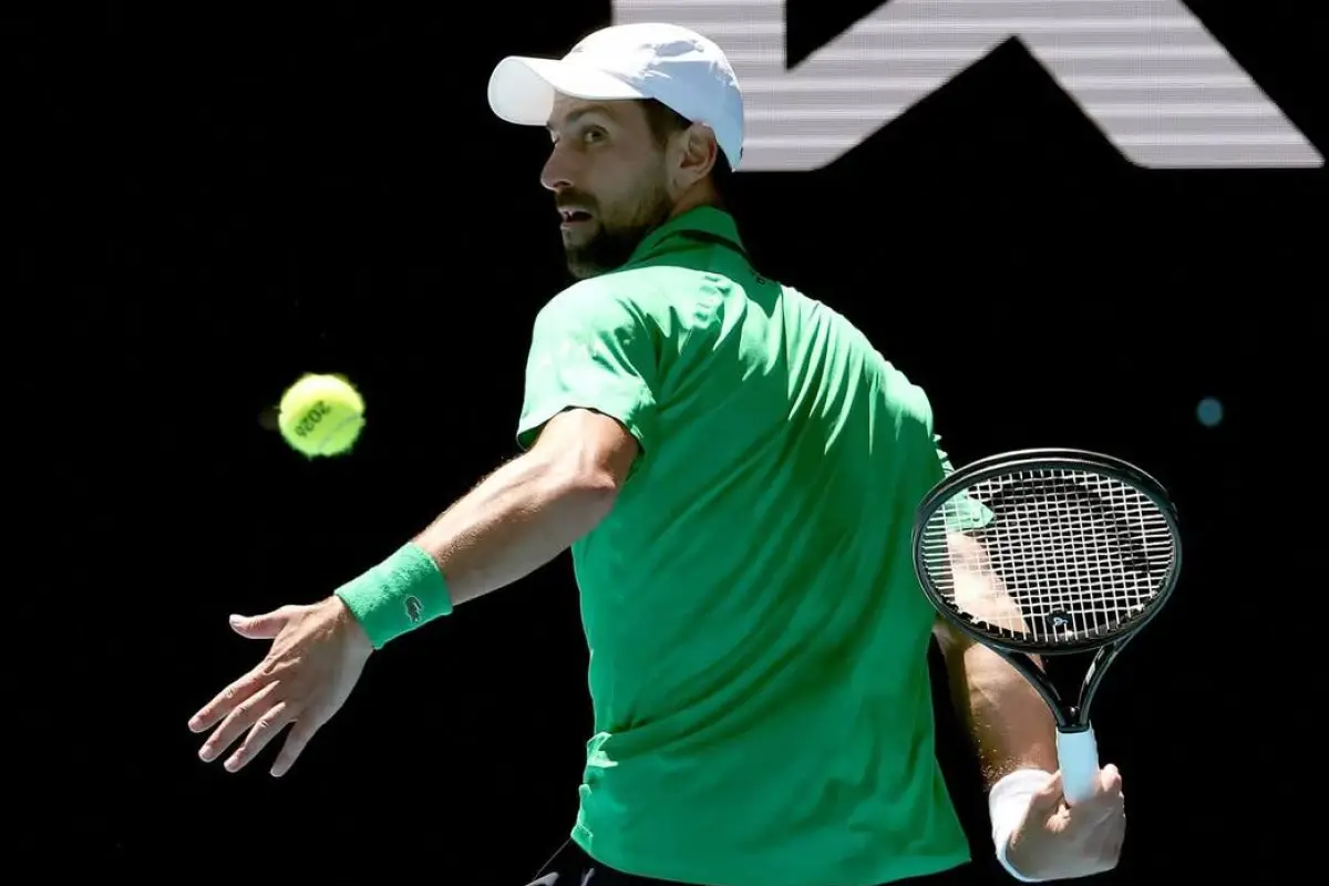 Novak Djokovic busca romper record de Roger Federer