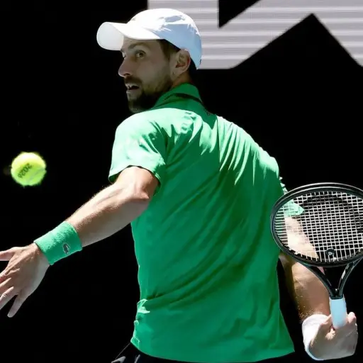 Novak Djokovic busca romper el récord de Roger Federer como campeón más longevo en Indian Wells  