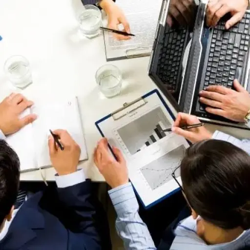 Ecuador mantiene 40 horas de trabajo semanales, la cifra más baja en Sudamérica