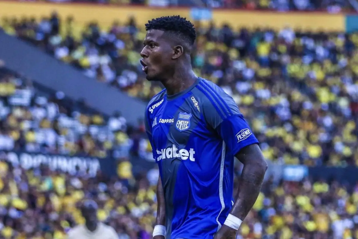 Washington Corozo solicita pago total para rescindir contrato con Emelec, Redes Sociales