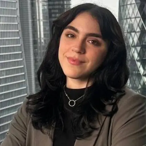 Analista de datos explica cómo la inteligencia artificial transforma la experiencia del cliente