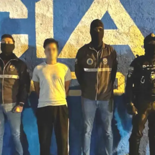 Ecuatoriano intentaba escapar a Turquía tras años de abuso a una prima menor: lo capturan en Colombia