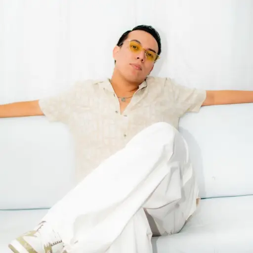 Álex Vizuete se suma al reality digital de Marko y competirá por un papel protagónico en una serie internacional