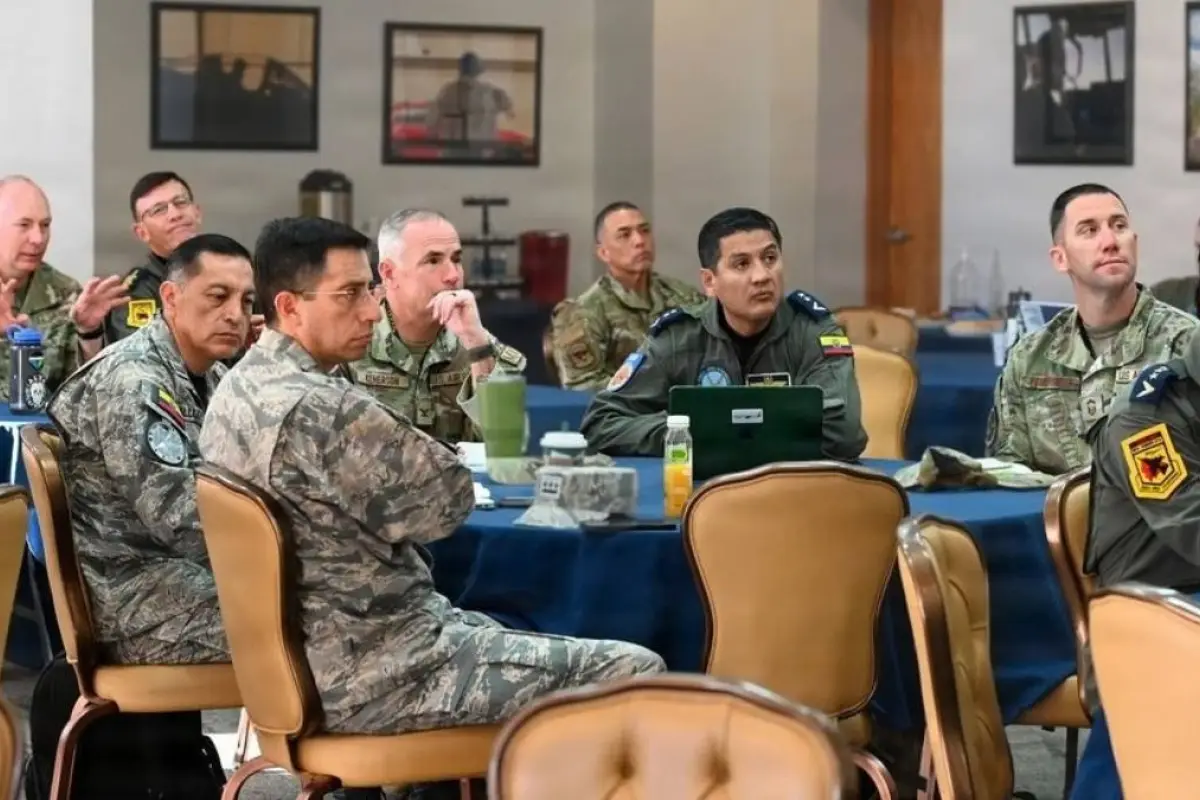 Ecuador y Estados Unidos refuerzan su cooperación bilateral en defensa y lucha contra el narcotráfico.