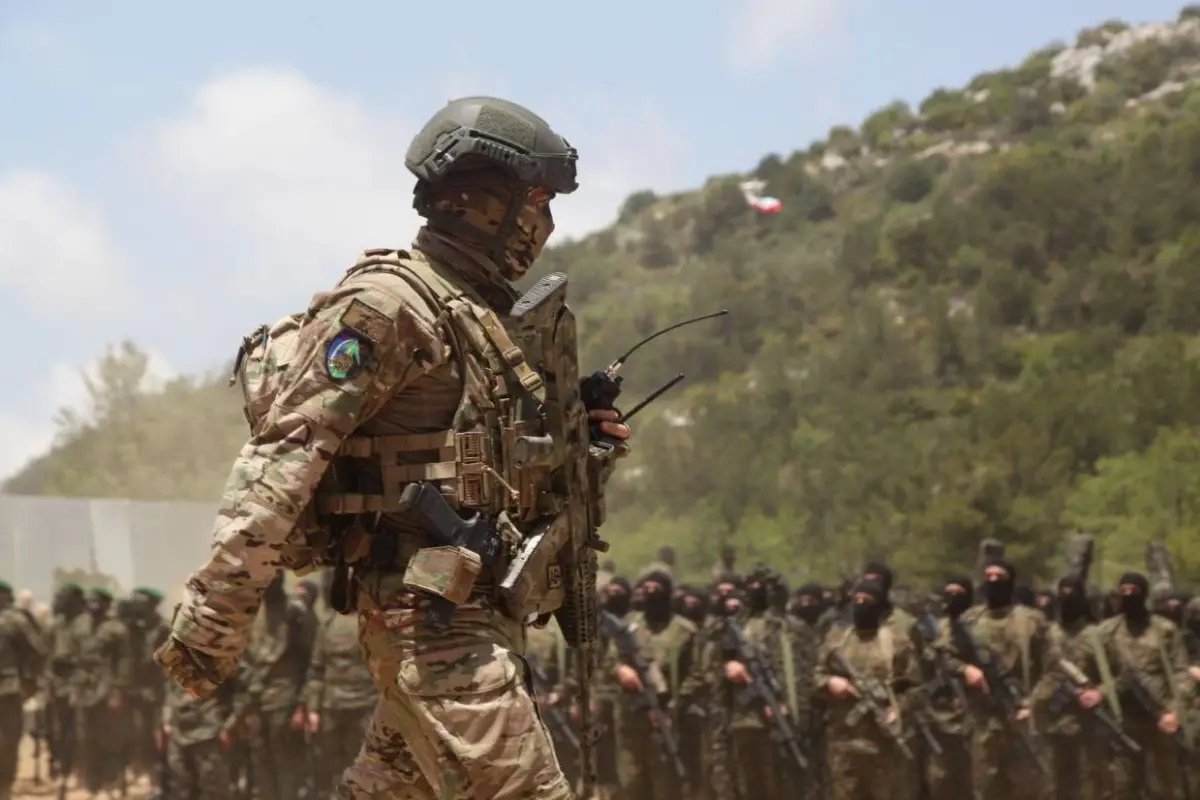 Ejercito de Irán asistiendo a combate., X: @IRMilitaryMedia.