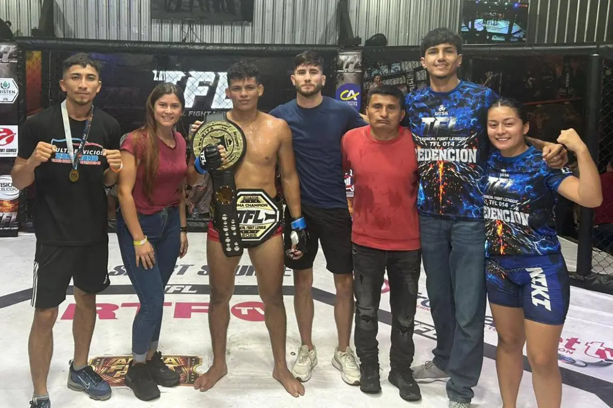 El equipo Luchador, de Portoviejo, que se destacó en La Troncal