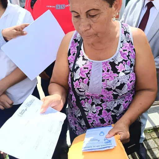 Reclamos ciudadanos y acción judicial marcan debate por incremento del agua en Santo Domingo