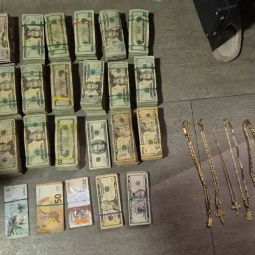 Desmantelan red de narcotráfico vinculada a “Los Lobos” en Ecuador con apoyo internacional
