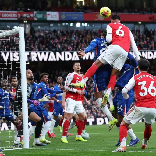 Premier League: Hincapié y Caicedo fueron titulares en triunfo del Arsenal sobre Chelsea