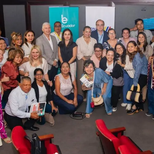  ¿Cómo las mujeres emprendedoras pueden acceder al registro para cursos e incentivos del programa ‘Camino Violeta’?