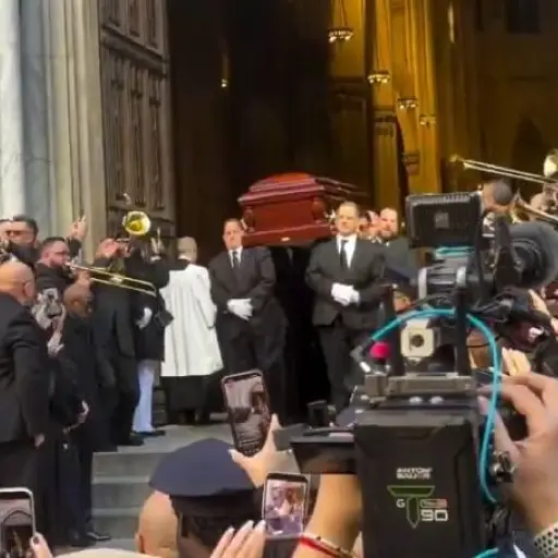 Nueva York despidió al salsero Willie Colón en una misa pública en la Catedral de San Patricio