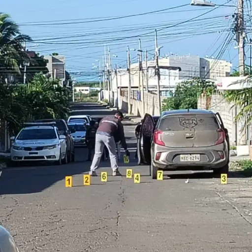 Balacera en el barrio San Agustín de Manta cobró la vida de un hombre. Dos menores resultaron ilesas
