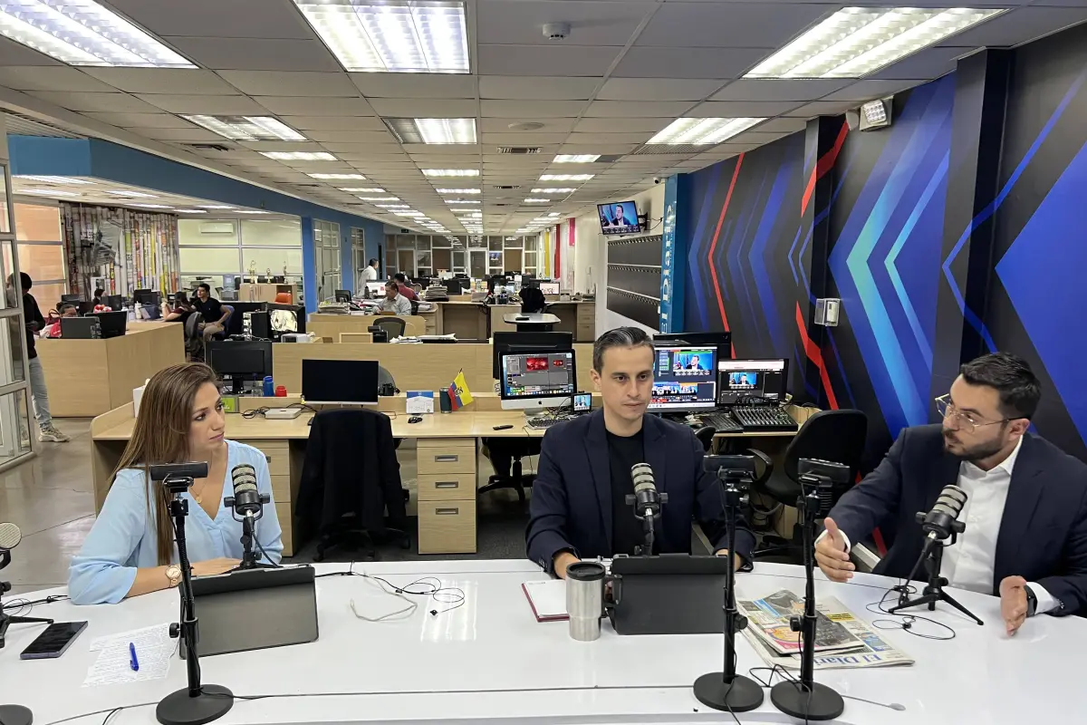 Maximiliano Núñez, coordinador zonal 4 de Educación, Deporte y Cultura, abordó varios temas durante una entrevista con Manavisión Plus., Manavisión Plus.