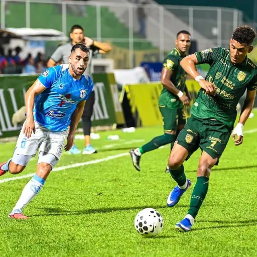 Falló un penal, pero el Manta FC rescató un punto en Machala, el primero de la temporada
