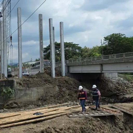 Puentes Quimís y Lodana registran avances superiores al 50% pero acumulan retrasos en Manabí