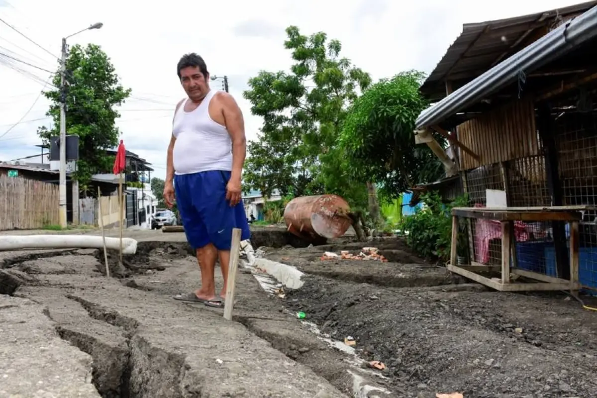La calle Chimborazo es la zona más afectada de la parroquia Andrés de Vera. (Archivo), El Diario. 