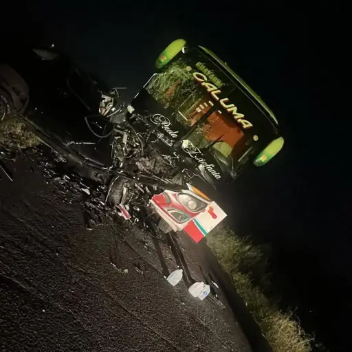 Los Ríos: madre y dos hijos mueren en choque entre camioneta y bus en Urdaneta