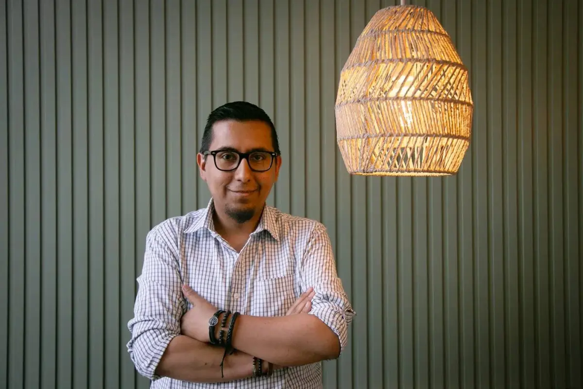 El analista político Alfredo Espinosa , Redes
