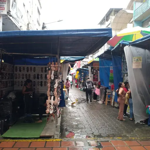 Federación de Comerciantes 3 de Julio enfrenta días decisivos en proceso de reubicación al Mall Santo Domingo 
