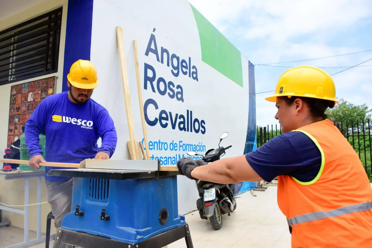 Portoviejo abre inscripciones para formación artesanal con certificación y cursos cortos, producción El Diario