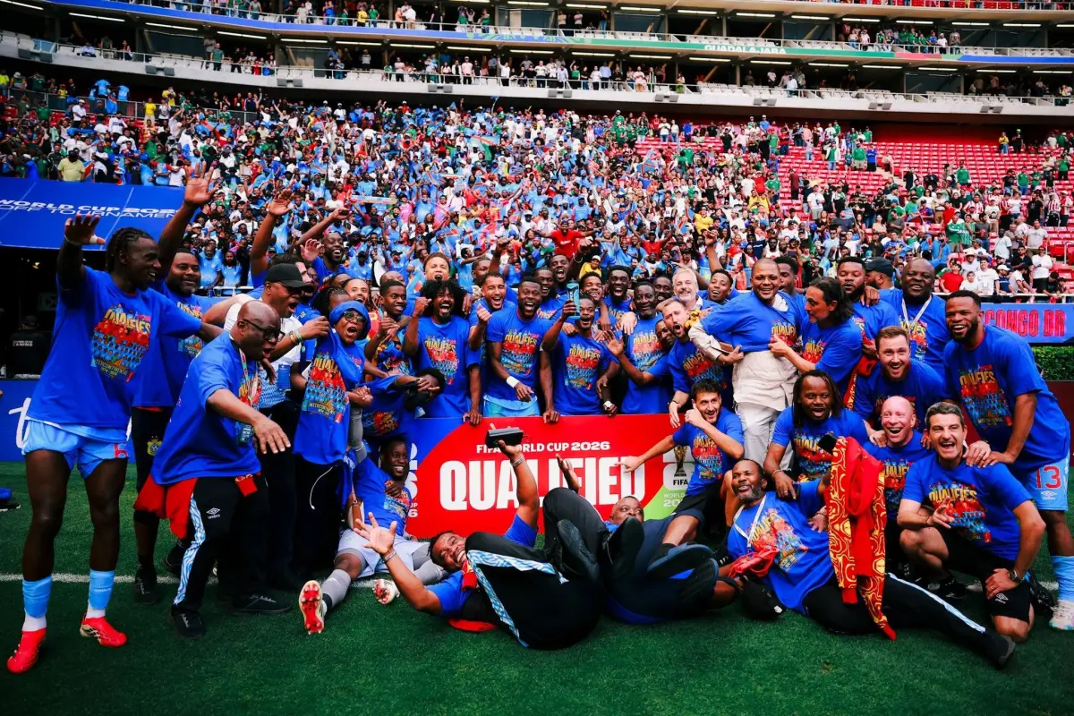 Jugadores de la República del Congo celebran su clasificación al Mundial 2026. , X: @FIFAWorldCup