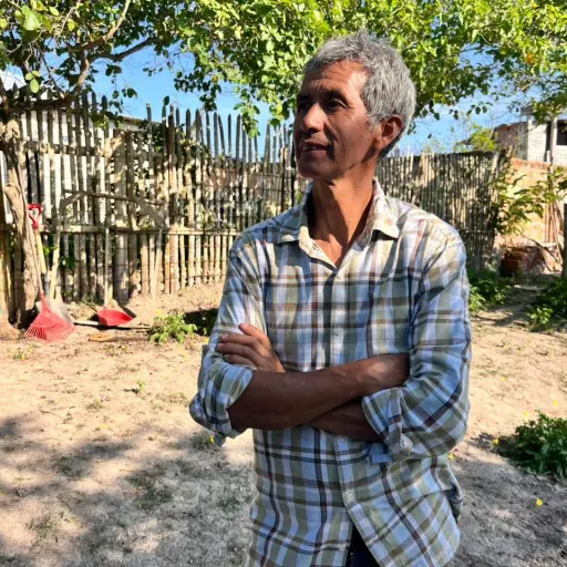 Mario Tapia: del mármol del Vaticano a sembrar arte en la zona rural de Manta