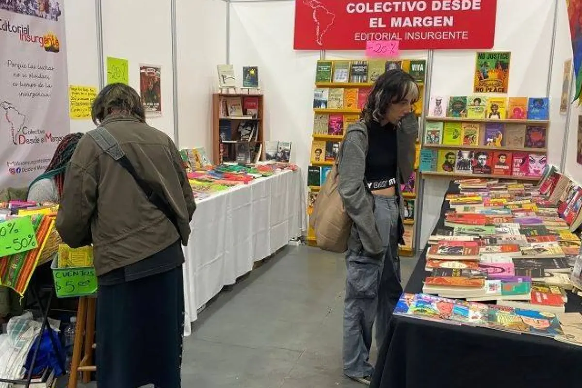 La feria del libro del año anterior., Cortesía