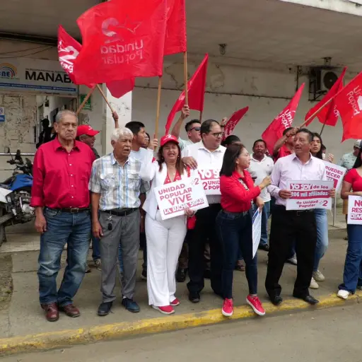 Plantón en Portoviejo marca rechazo a decisión del CNE sobre Unidad Popular y Construye