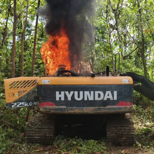 Destruyen campamentos y maquinaria de minería ilegal en Tululbí, en Esmeraldas