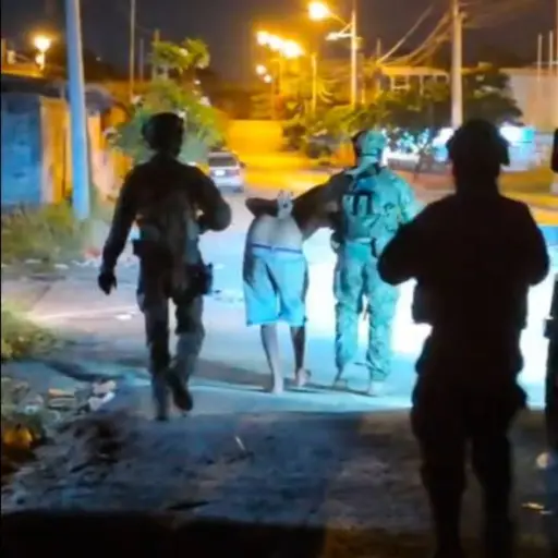 Capturan a alias ‘Pan Quemado’ en operativo militar en Posorja