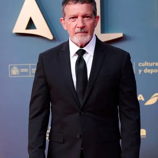 “Al enfrentarme a la muerte, entendí que soy actor de teatro”: el giro de Antonio Banderas tras su infarto