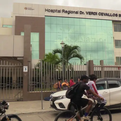 Hospital Verdi Cevallos: médicos no operan y la gobernadora habla de boicot