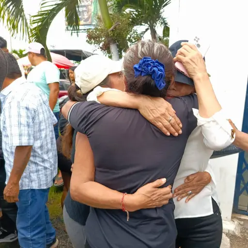 ¡Milagro en el Pacífico! El Salvador rescató con vida a los 16 pescadores mantenses desaparecidos en altamar