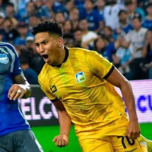 Marcos Mejía inicia chequeos médicos para concretar su fichaje por Barcelona SC