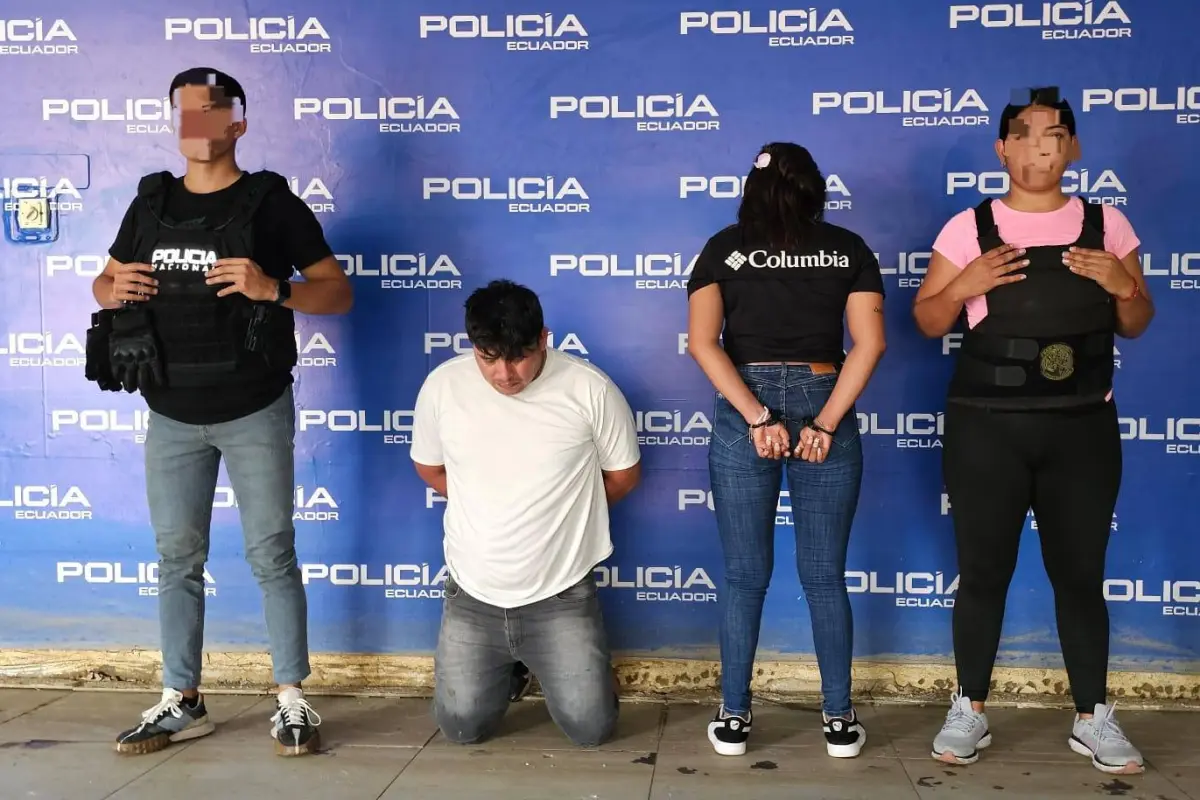 Babahoyo detienen a dos presuntos extorsionadores que exigían pagos semanales de 300 dólares
