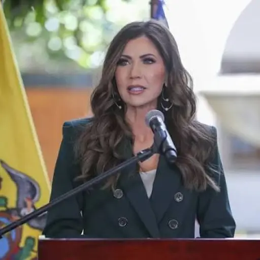 Kristi Noem llega a Carondelet para reuniones de seguridad con autoridades de Ecuador