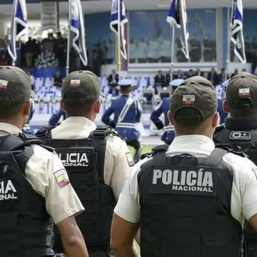 La Fiscalía formuló cargos por presunto robo y tráfico contra seis policías detenidos en Guayaquil