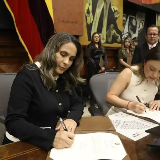Ministerio de Trabajo no elimina impedimento de Alexandra Villacís pese a orden judicial