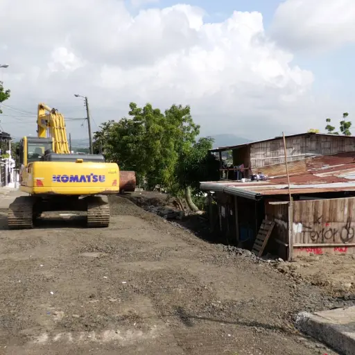 Deslizamiento en calle Chimborazo se estabiliza mientras avanzan estudios técnicos en Portoviejo