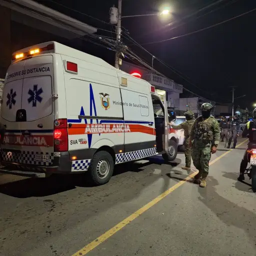 Cuatro heridos en ataque armado frente a licorería en Portoviejo