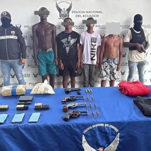 Operativo en Atacames desarticula facción criminal liderada por alias ‘Abel’ y dedicada a la extorsión y el sicariato