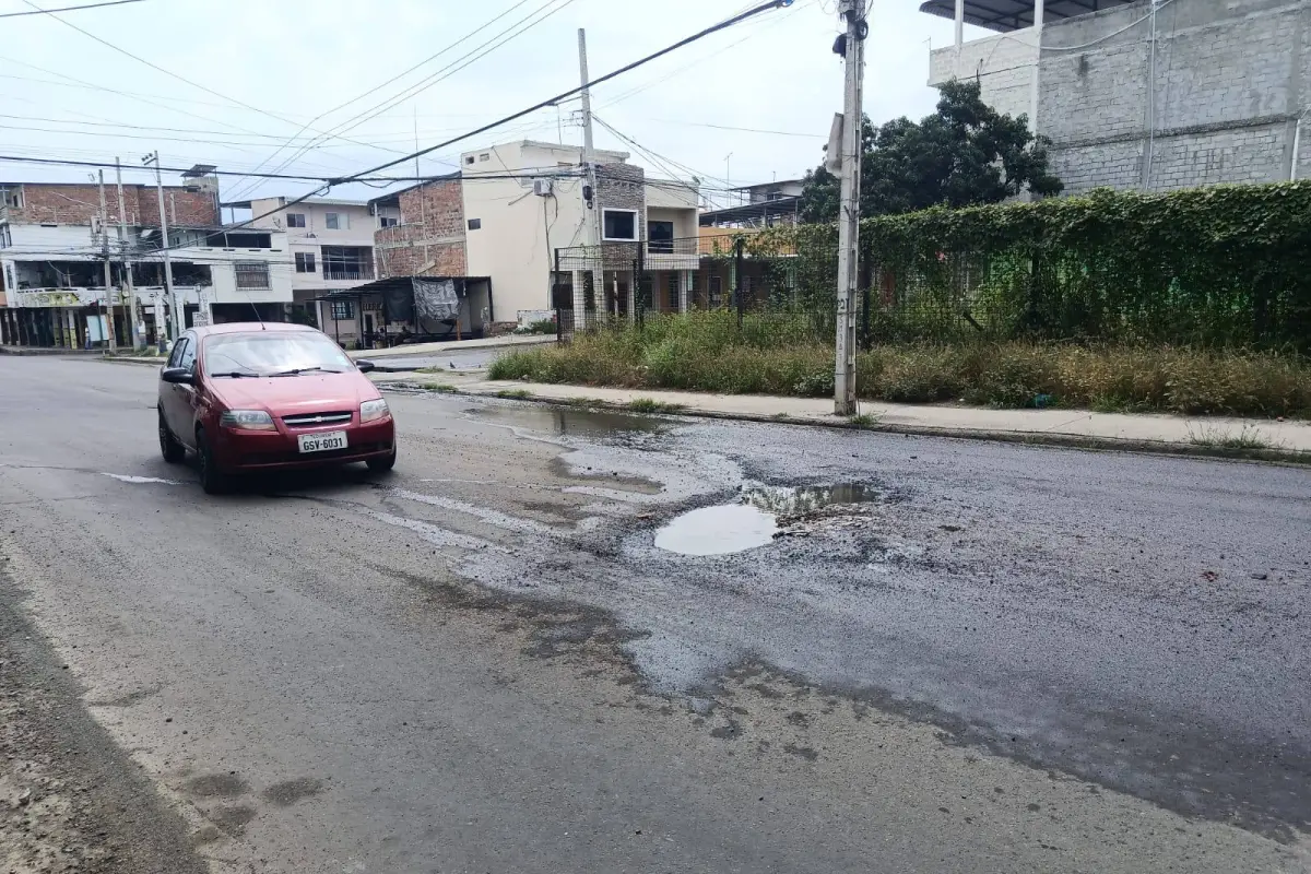 Vecinos denuncian deterioro en calle 15 pese a reciente asfaltado., El Diario