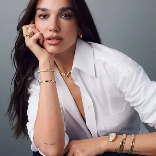 Dua Lipa cuestiona la narrativa mediática sobre el caso Jeffrey Epstein: “Estamos hablando de niños”